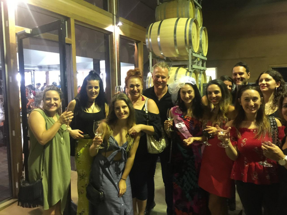 winery bus tours melbourne