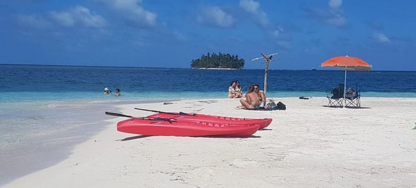 Private Day Tour in San Blas Islands