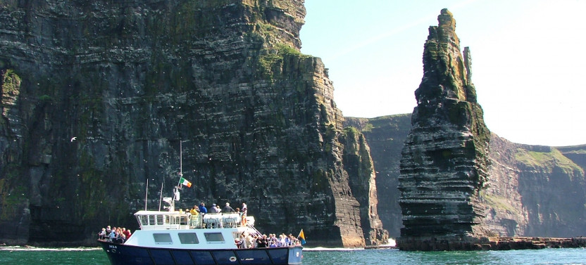 From Galway: Aran Islands & Cliffs Of Moher Day Tour & Cruise
