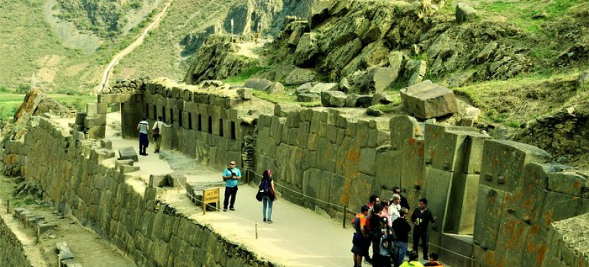 Sacred Valley And Machu Picchu 2 Days