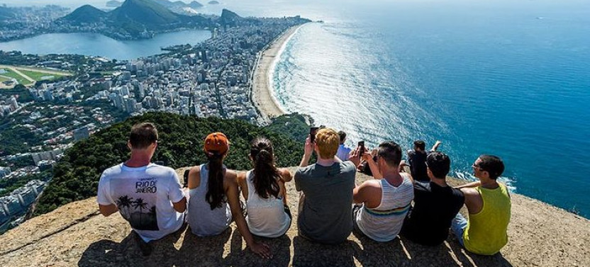 Dois Irmaos Hiking and Favela Tour (Two Brothers Hill)