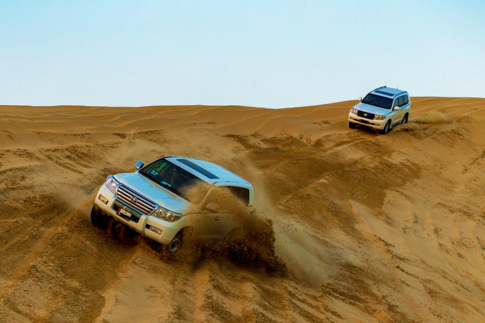 Private Quick Trip to the Arabian Desert with Pick-Up