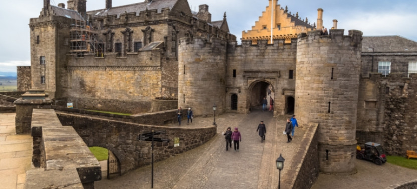Loch Lomond, Stirling Castle + The Kelpies from Edinburgh