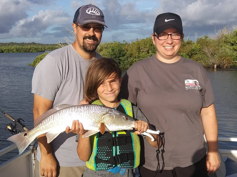 Oak Hill Pontoon Fishing Trip - 6 Hr