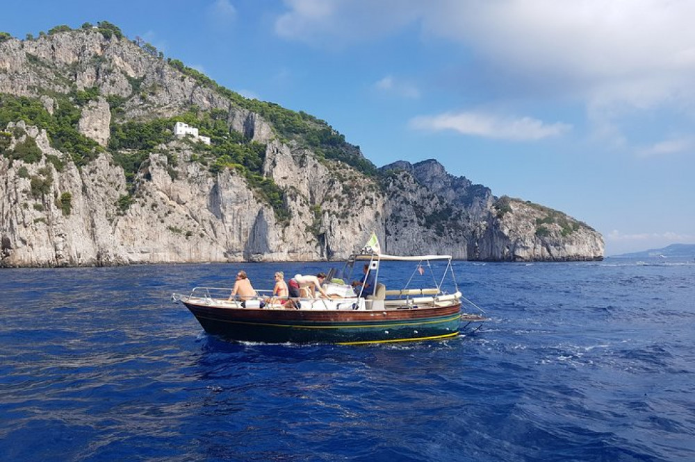 small group boat tour from sorrento