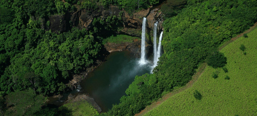 Magic Waterfalls Helicopter Tour