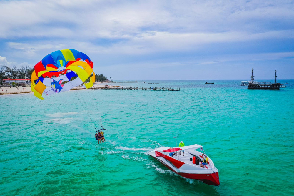 Punta Cana Full With Catamaran + Parasailing + Hookah Diving Punta