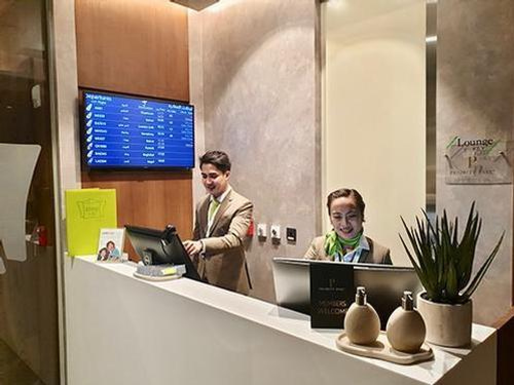 Doha International (DOH) Airport Lounge Access Doha Project Expedition
