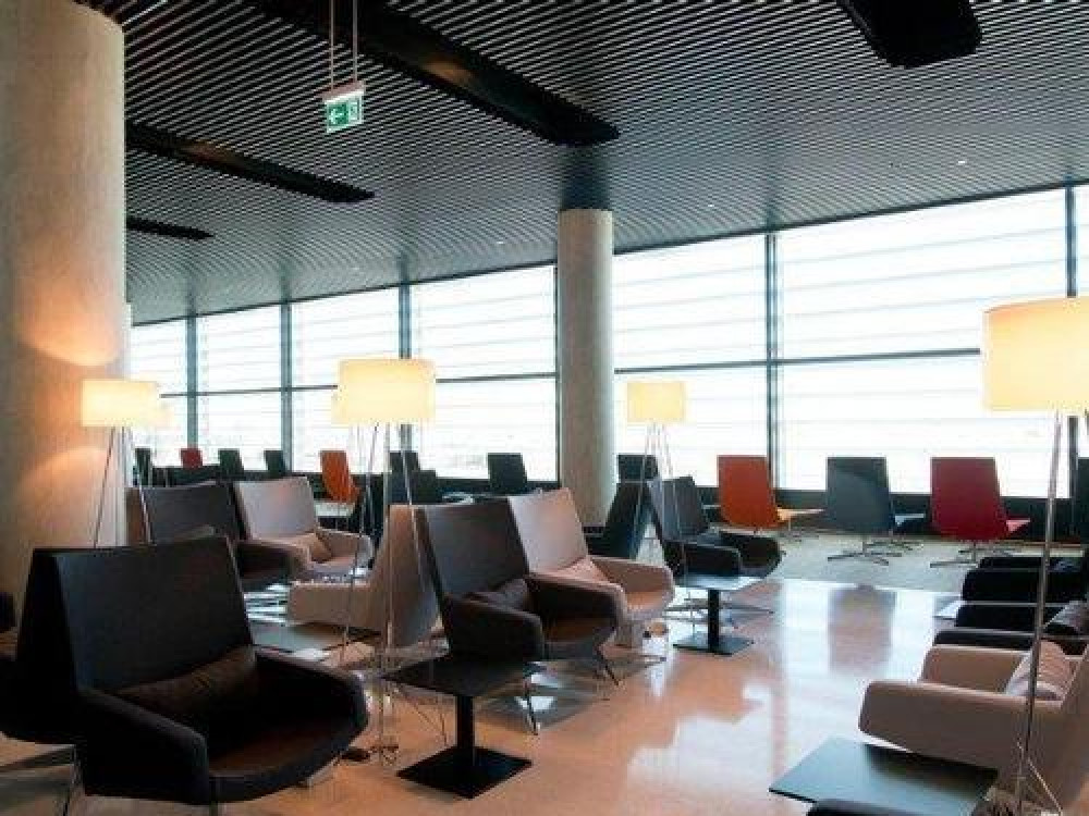 Lisbon International (LIS) Airport Lounge Access