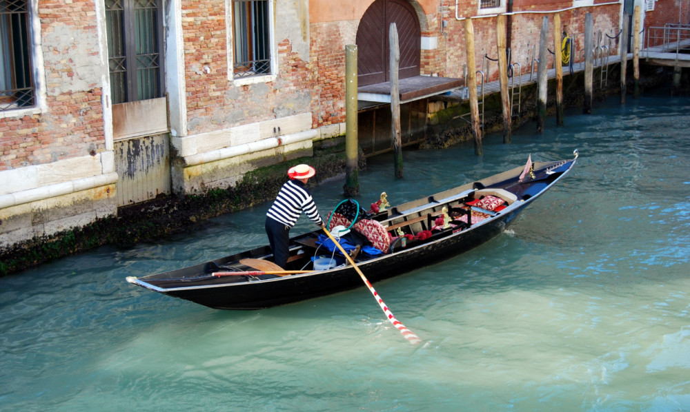 Walk Around Venetian Shipyards And Traditional Lagoon Boats