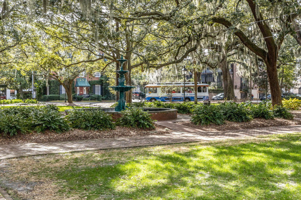 Explore Savannah Guided Trolley Tour - Savannah | Project Expedition