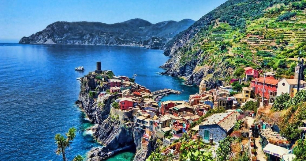 Private Cinque Terre Discovery & Vineyards Escapes with Seafood