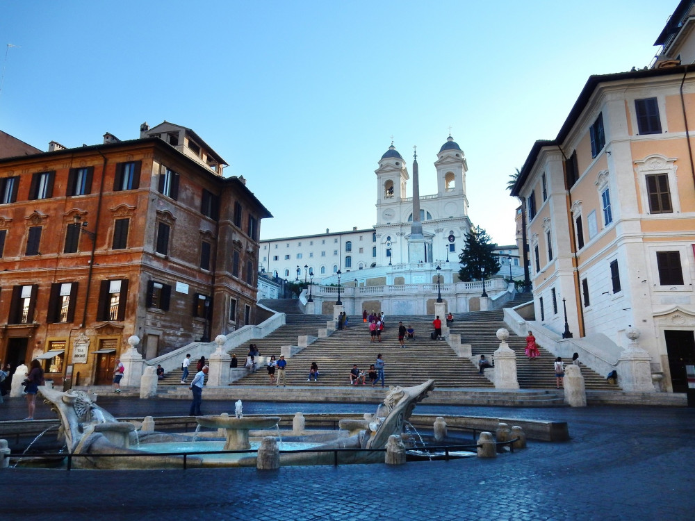 Private on The Roman Steps: Rome Walking Tour & Colosseum