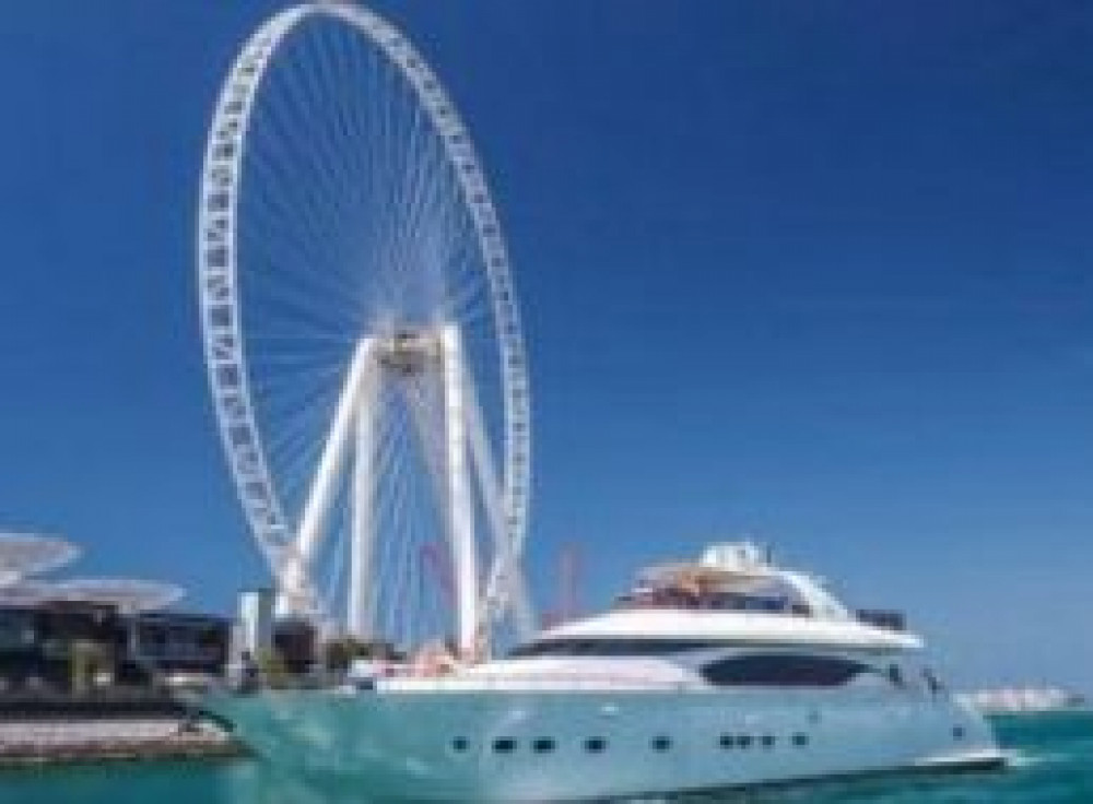 Dubai Marina Luxury Yacht Tour With BBQ Lunch