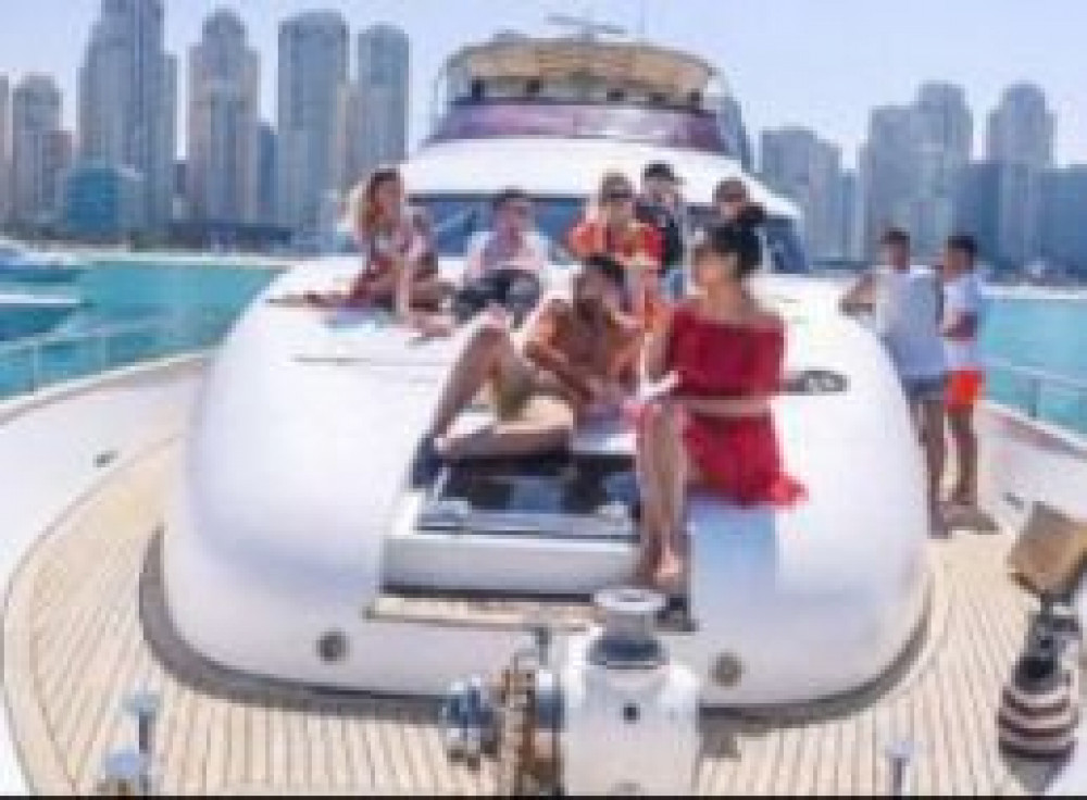 dubai yacht bbq