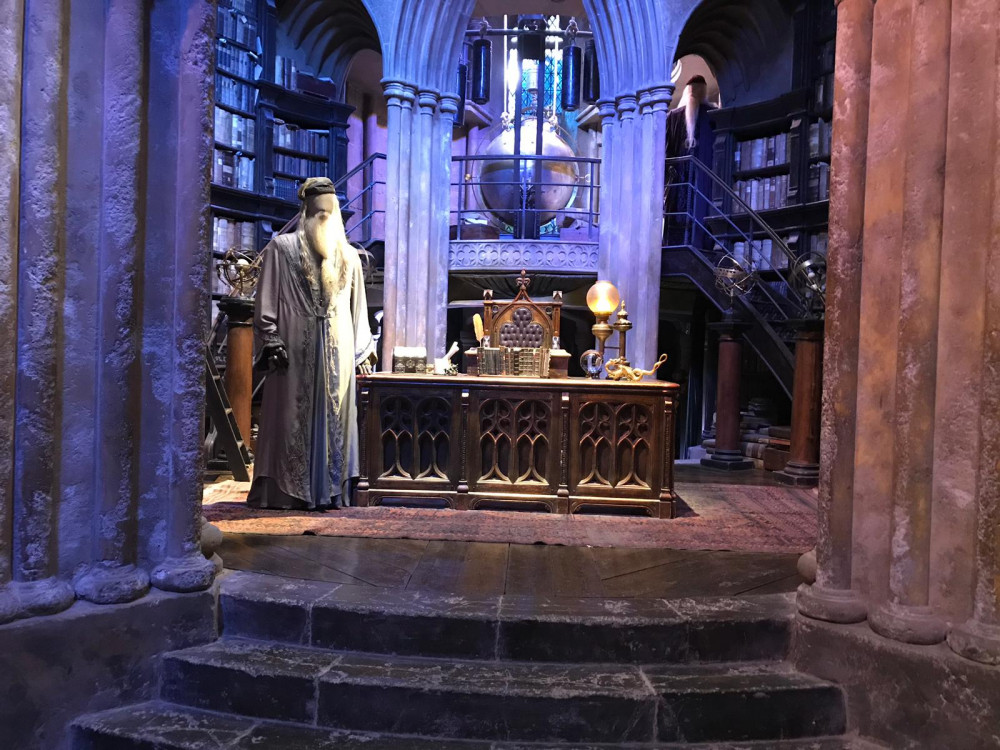 Harry Potter Studios & Walking Tour of London Filming Locations
