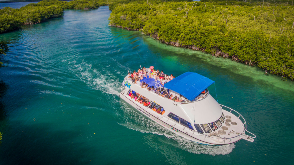 Isla Mujeres with Snorkeling