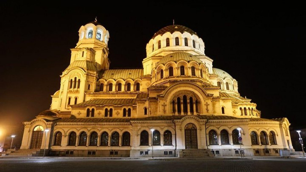 Sofia by Night with Folklore Show