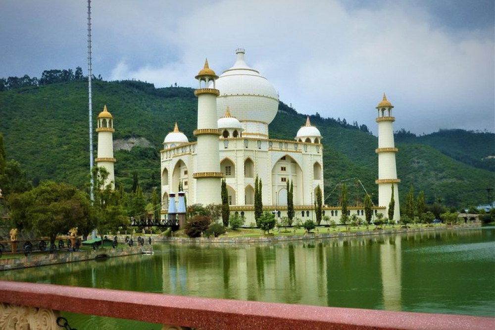 Jaime Duque Theme Park and Salt Cathedral in Zipaquirá