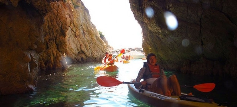 Private Kayaking and Snorkeling in The Costa Brava, photo 2 of 3