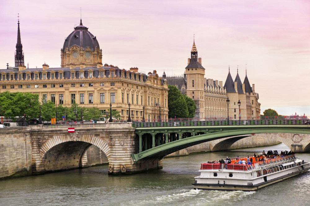 Dinner at The Eiffel, Seine Cruise & Moulin Rouge (w/ Champagne)