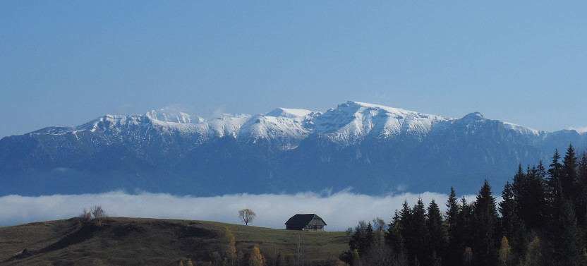 Piatra Craiului NP Eco-certified 2-Day Guided Trek from Brasov: