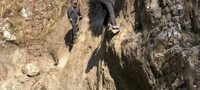 2D Private Tour Transfagarasan Highway & Hiking in Fagaras Mont
