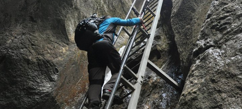 Small Group Day Trip to the Epic 7 Ladders Canyon from Brasov