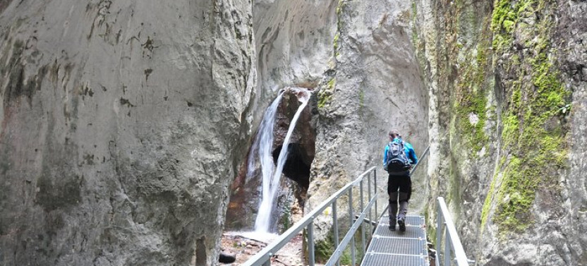 Small Group Day Trip to the Epic 7 Ladders Canyon from Brasov