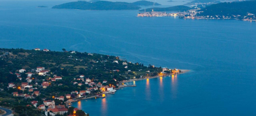 Follow The Footsteps Of Peljesac Wine Day Trip From Dubrovnik