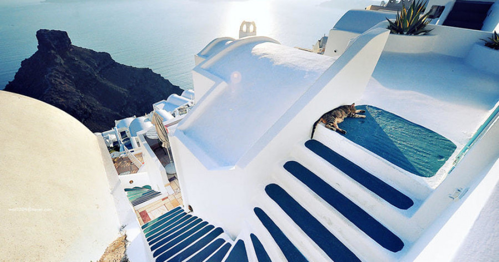 4 Hour Private Tour: Customise Your Perfect Day in Santorini