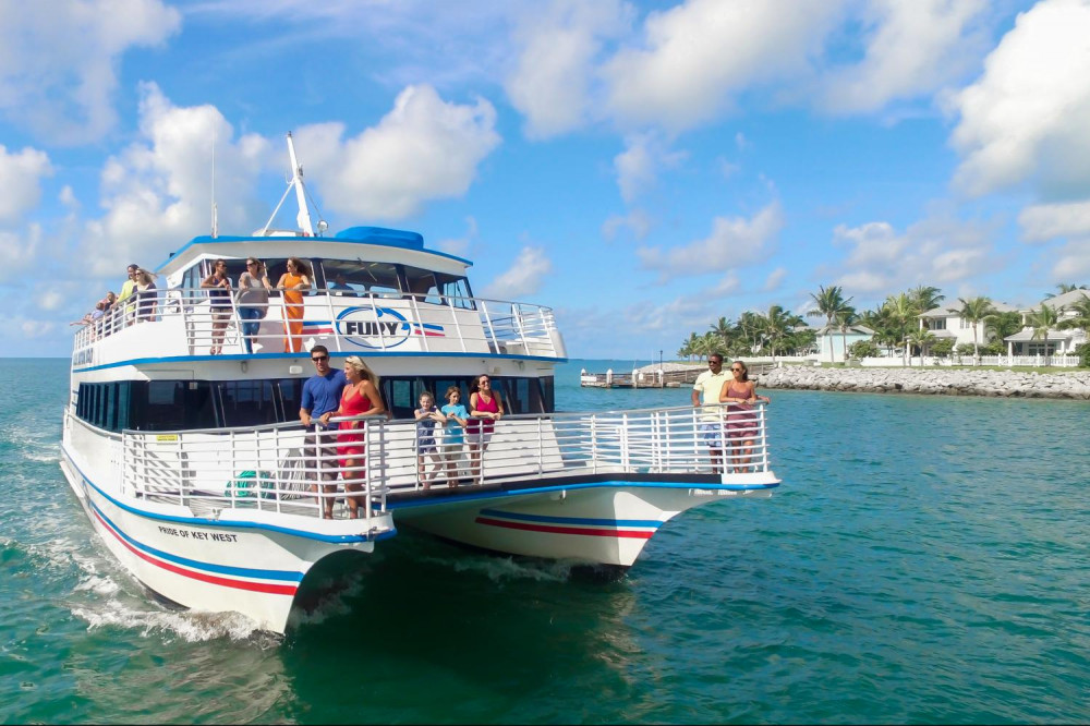 tour boat in fort lauderdale