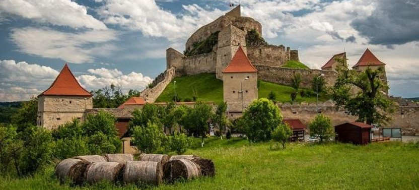 Transylvanian Medieval Castles & Fortified Churches