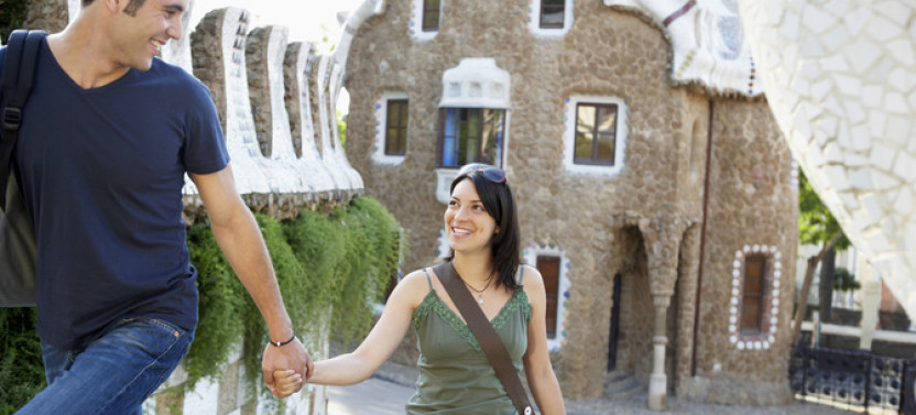Barcelona Highlights Private Guided Tour With Hotel/Port Pick-Up, photo 3 of 11