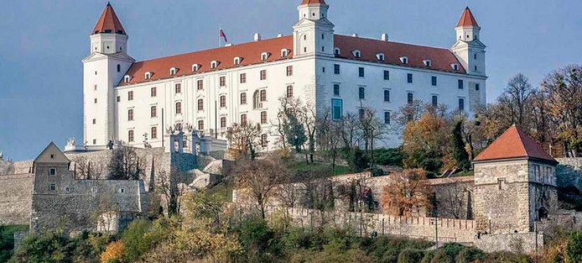 Private Transfer From Vienna To Budapest With Bratislava Stop