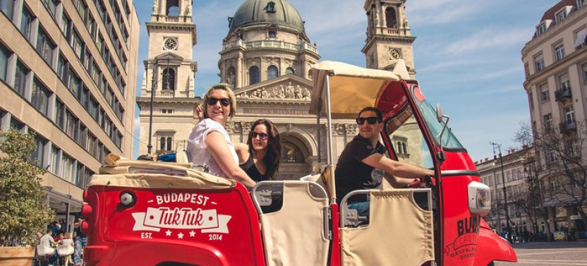 Budapest 2 Hrs Long Tuk Tuk City Tour+ Danube River Cruise