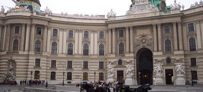 Vienna Private Day Trip With Lunch From Budapest