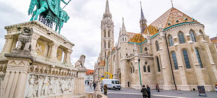 4-Day Private Historic Tour of Budapest With Accommodation