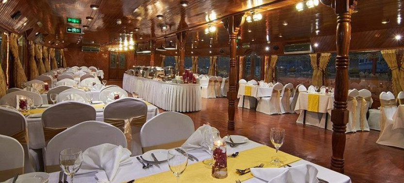 Dhow Cruise Dubai Marina