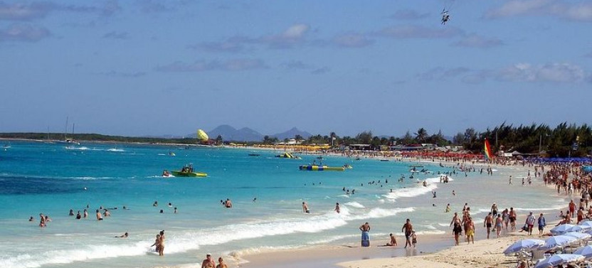 St Maarten Beach Hopping Tour (Orient Beach And Maho Beach Combo)
