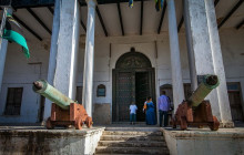 9-Day Tanzania Historical Sites Tour With Safari and Zanzibar