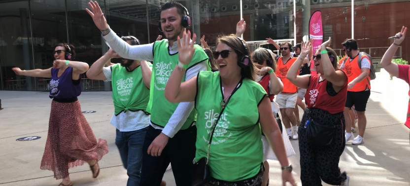 Christmas Party Tour - Silent Disco Walking Tours