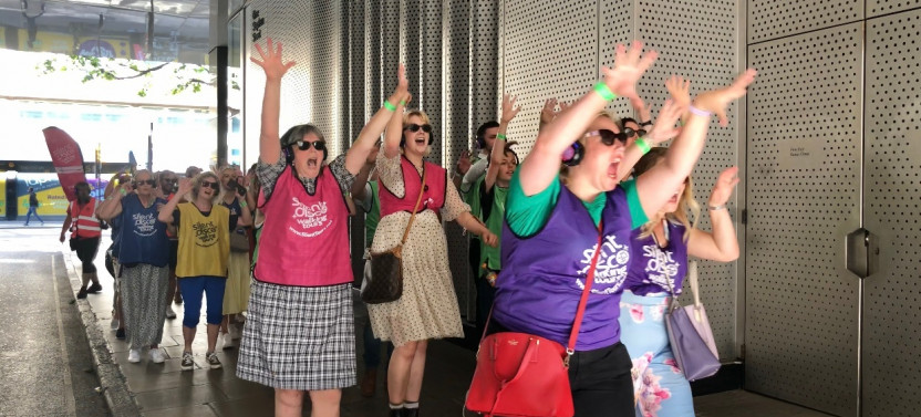 Christmas Party Tour - Silent Disco Walking Tours