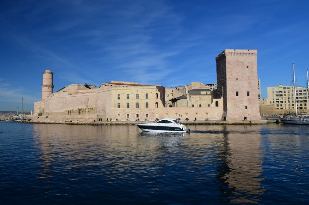 Marseille Sea District Self-Guided Game Tour