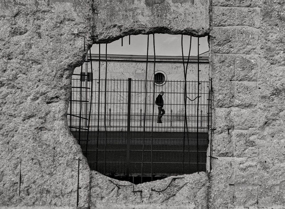 Berlin Wall's Greatest Escapes Self-Guided Game Tour - Berlin | Project