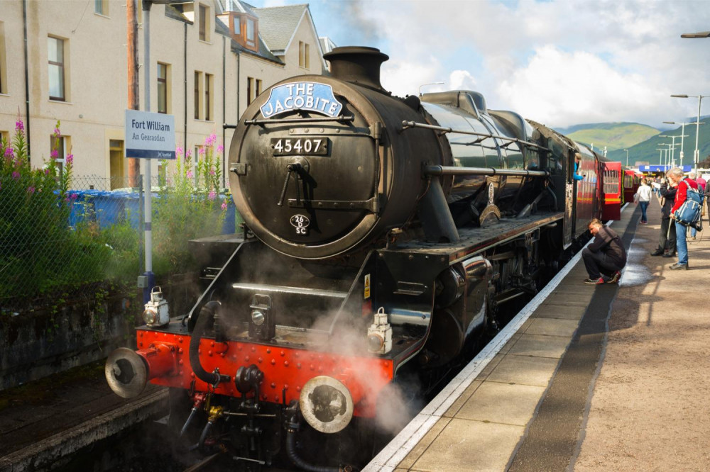 steam train trips from edinburgh 2022