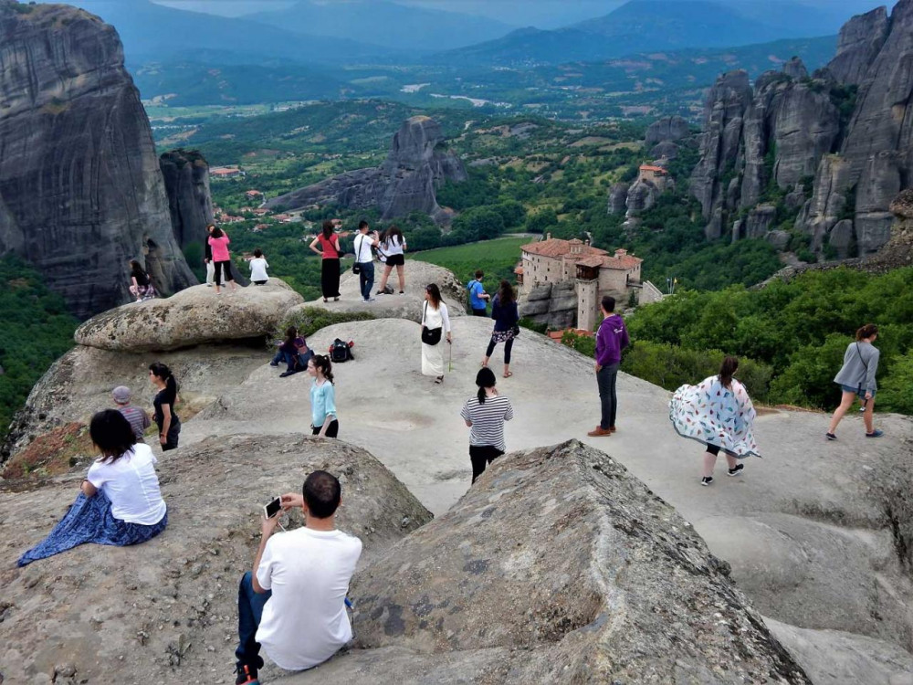 1-Day Meteora Tour From Thessaloniki By Train (8:56am)