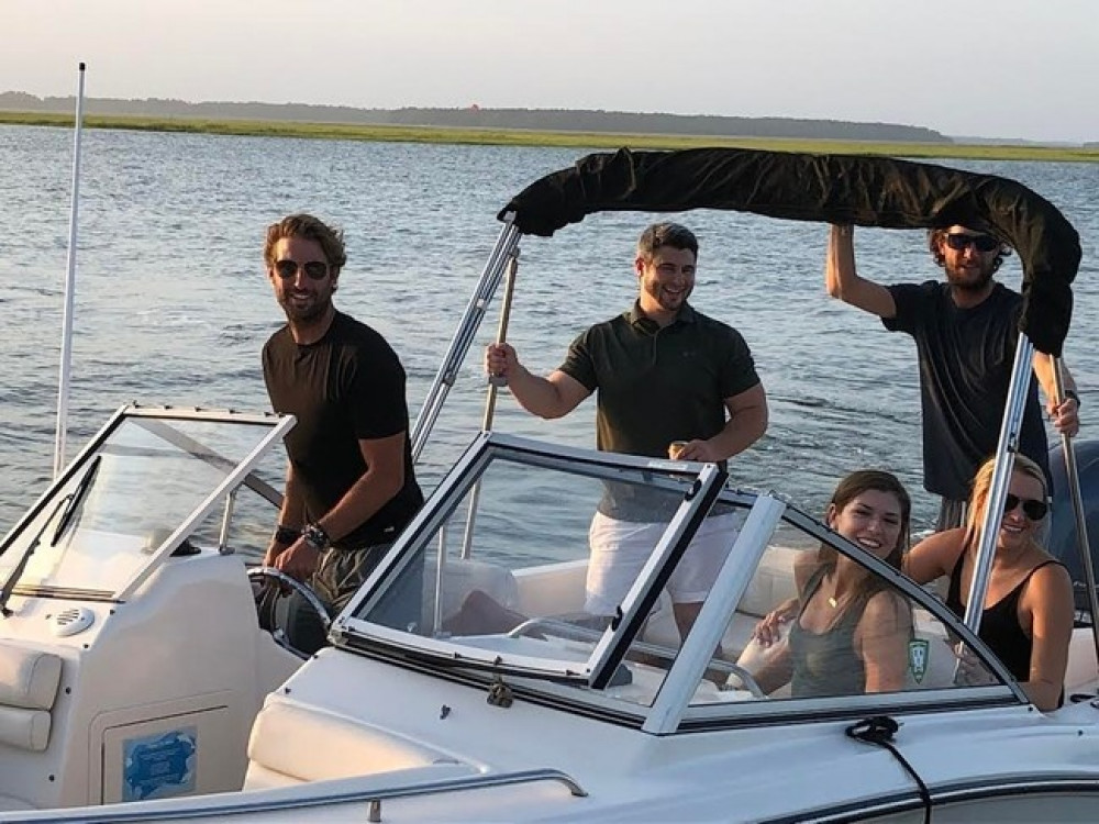 Premium Grady White 20' Deck Boat Rental