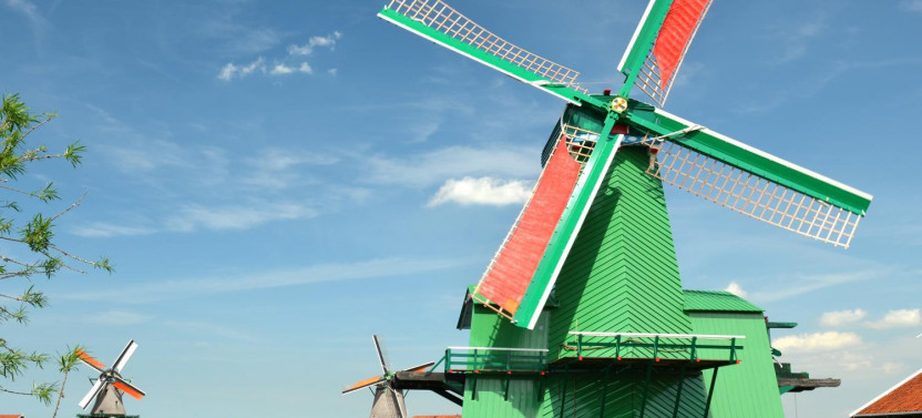 Zaanse Schans Sightseeing Big Bus Tour & Amsterdam Canal Cruise
