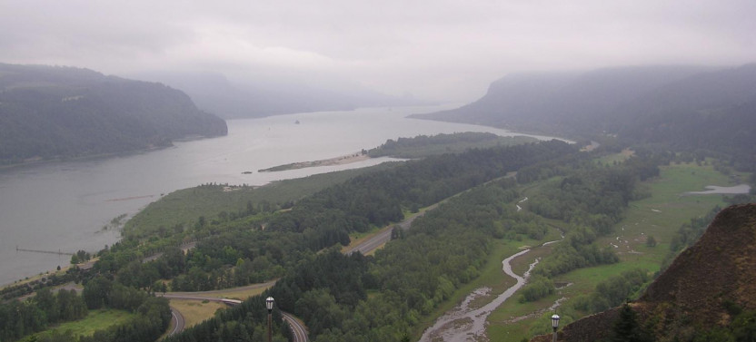 Multnomah Falls & Portland Hop-On Hop-Off Trolley Combination Tour